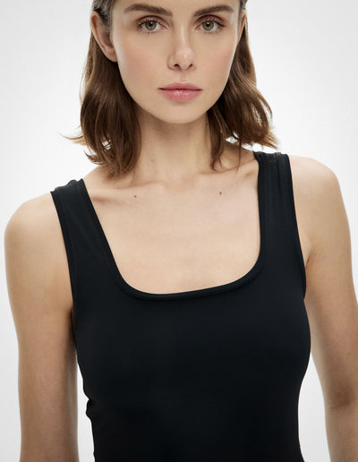 Essentials Tank