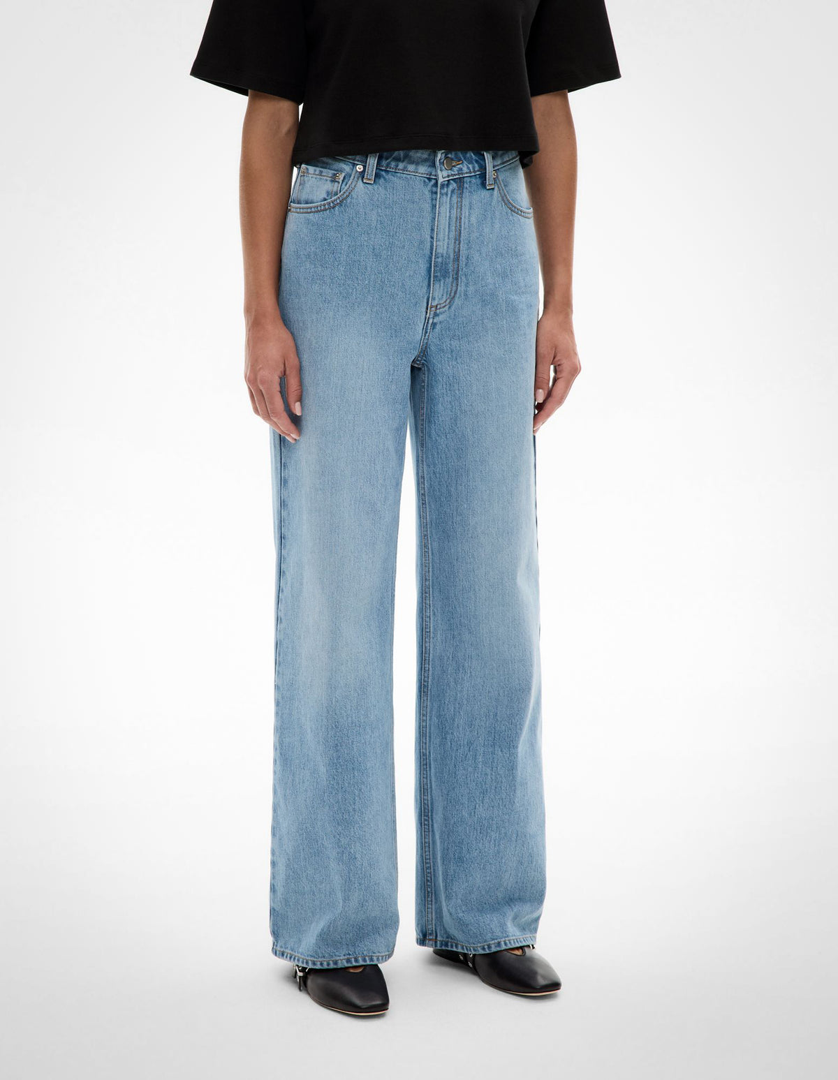Hi Rise Wide Leg Jeans