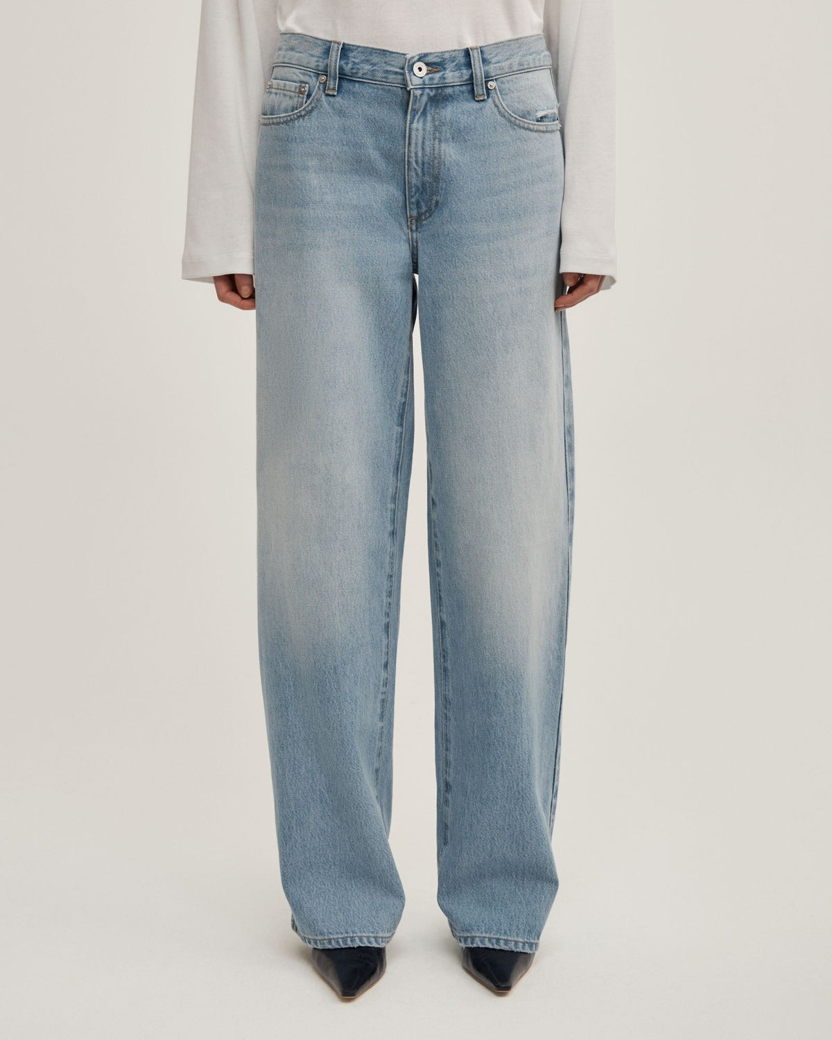 Mid Rise Wide Leg Jean