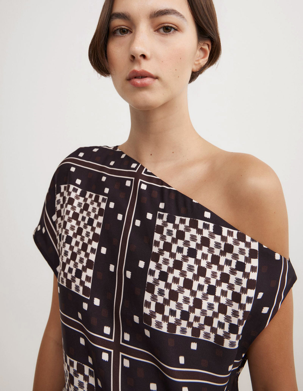 Tipped Shoulder Top