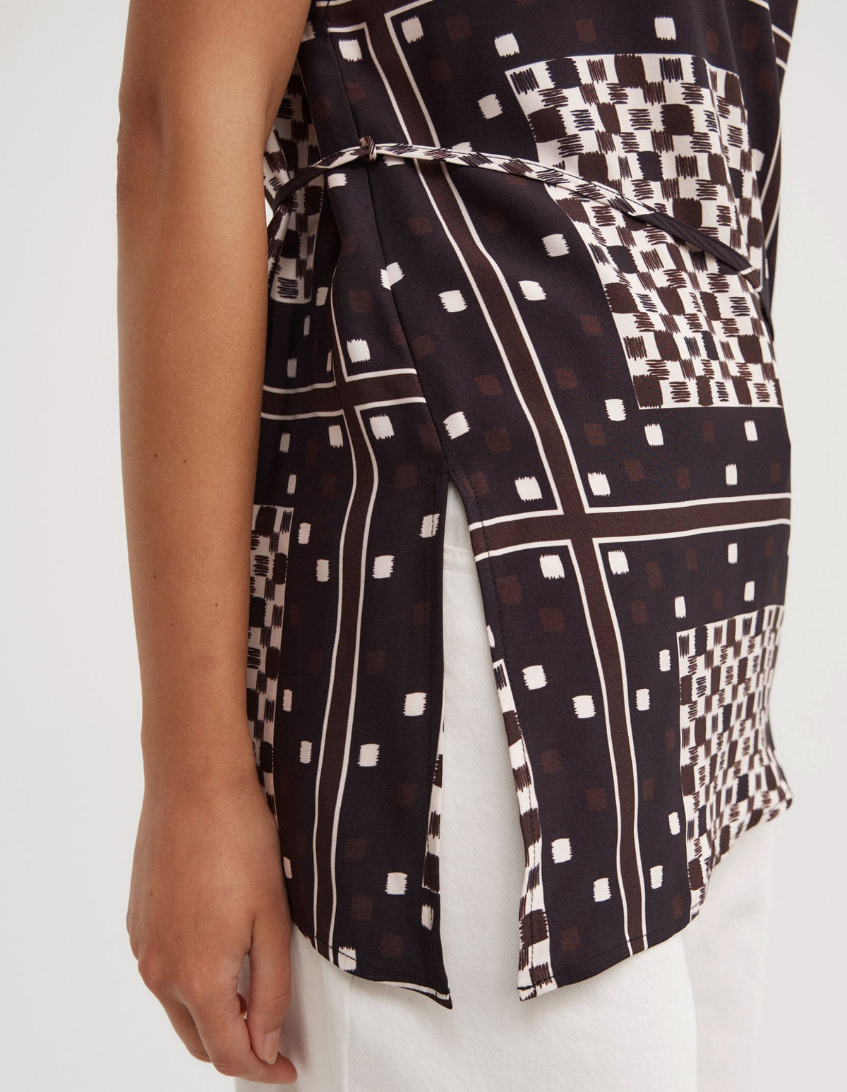 Tipped Shoulder Top