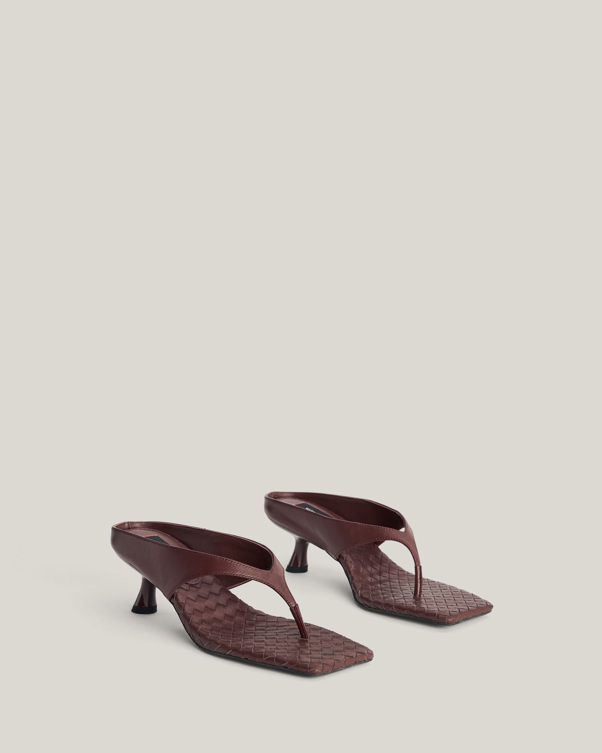 Dayna Heels