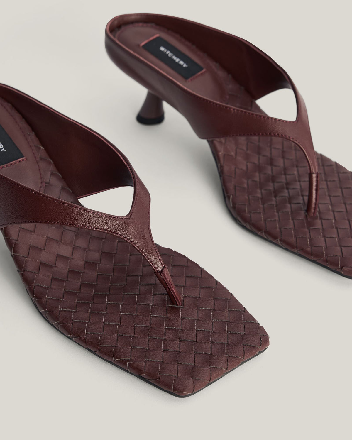 Dayna Heels