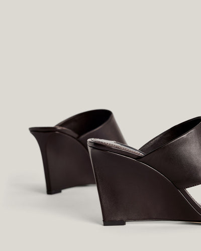 Cassie Wedge