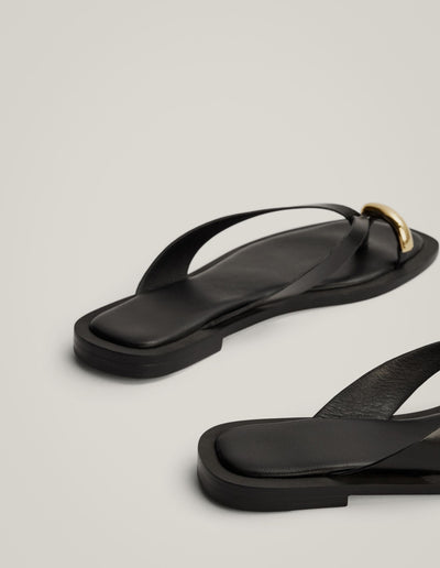 Kyra Slides