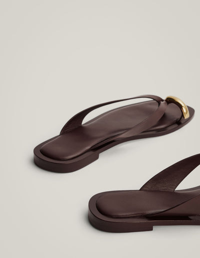 Kyra Slides