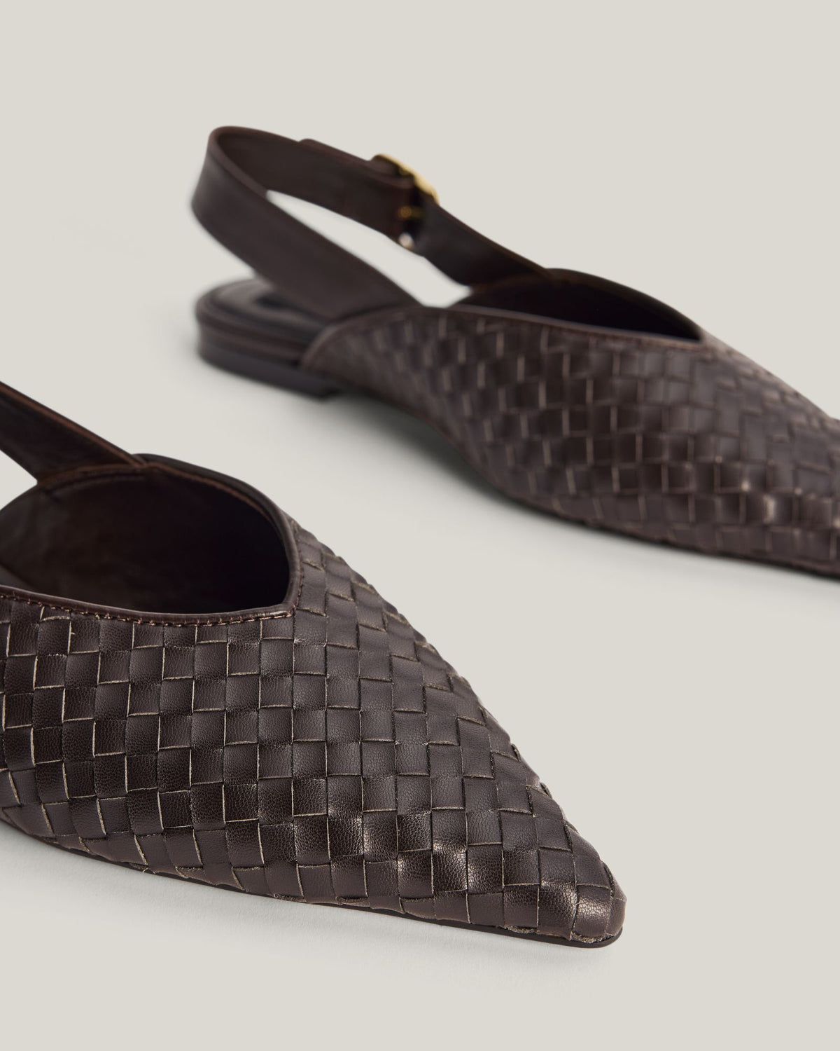 Daisy Weave Flats