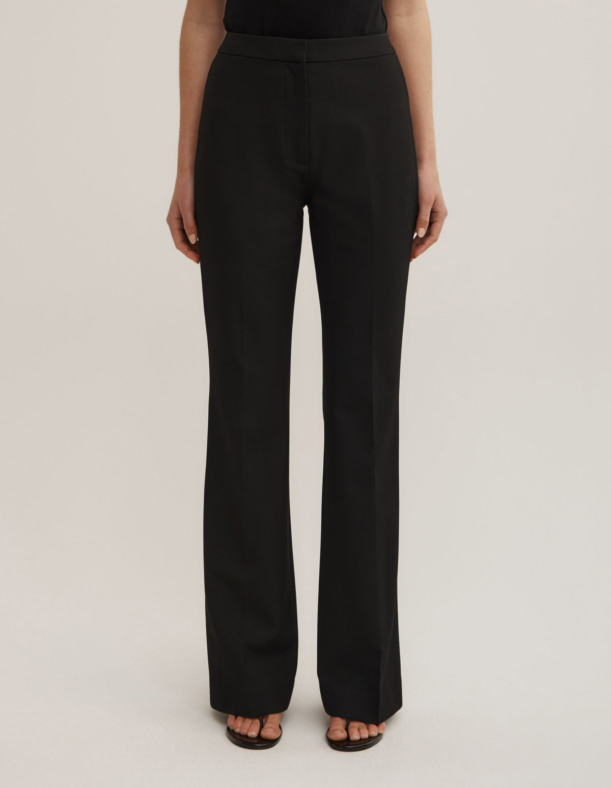 Slim Bootcut Pant
