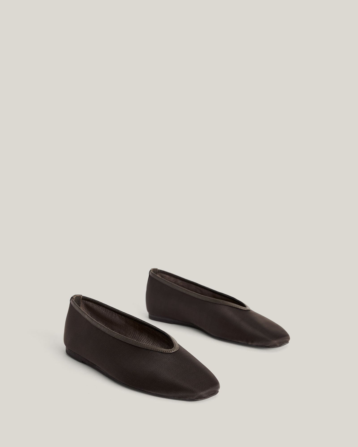 Petra Mesh Flat